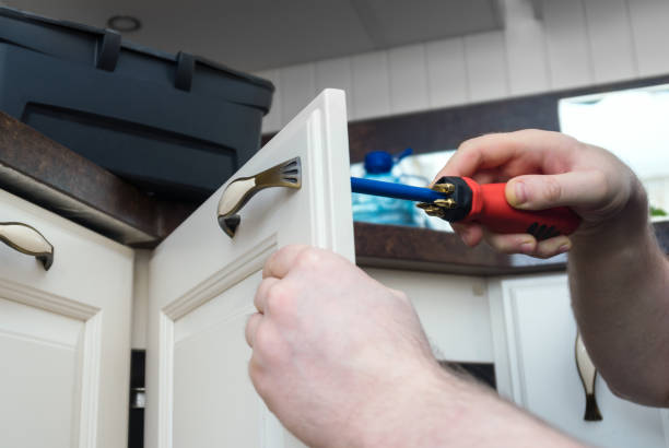 Cabinet Hardware & Repair
