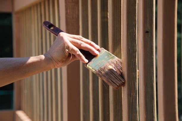 Deck and fence painting and staining service